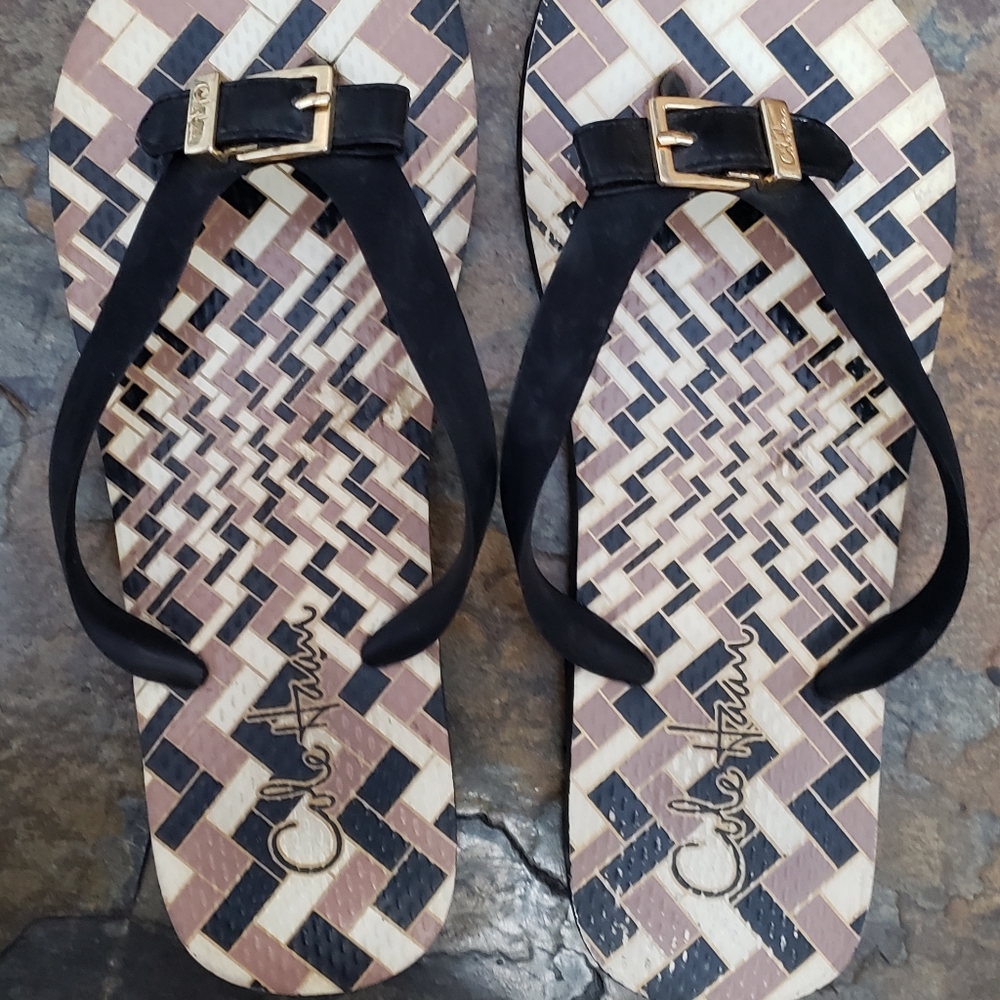 Cole Haan flip flops (Host pick) - Picture 4 of 5